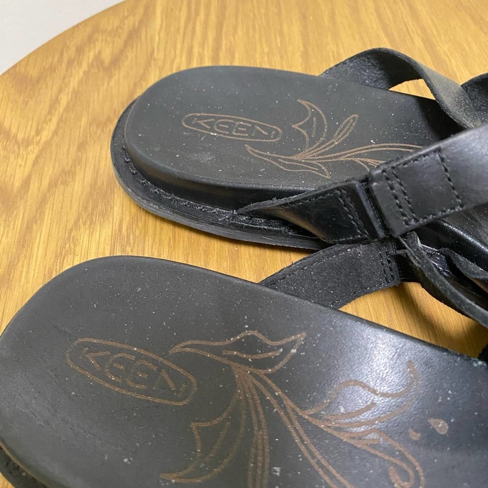 Keen Black Braided Leather Slide Sandals - Picture 6 of 6